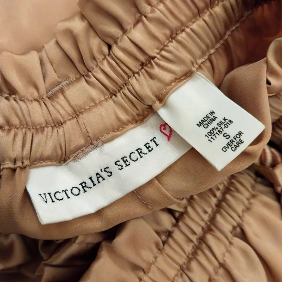 NEW! Vintage Victoria's Secret Catalog 100% silk 3-piece lounge/pajama set! - Picture 3 of 5